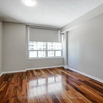 8,&nbsp;Hillcrest, Willowdale East, Toronto