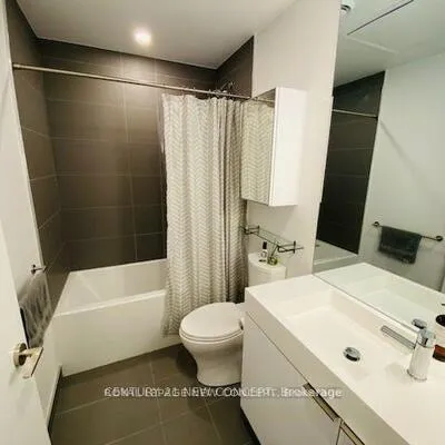 33,&nbsp;Helendale, Yonge-Eglinton, Toronto