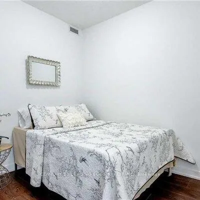 121,&nbsp;McMahon, Bayview Village, Toronto