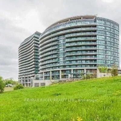 160,&nbsp;Vanderhoof, Thorncliffe Park, Toronto