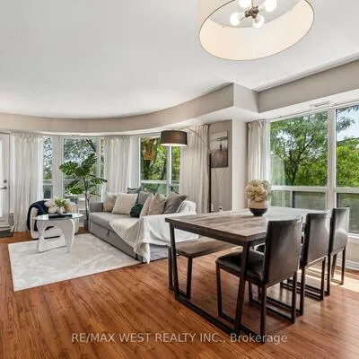 890,&nbsp;Sheppard, Bathurst Manor, Toronto