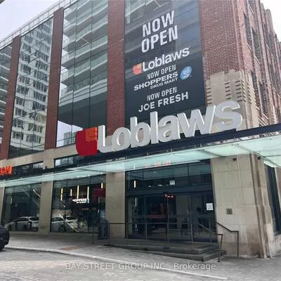 17,&nbsp;Bathurst, Waterfront Communities C1, Toronto