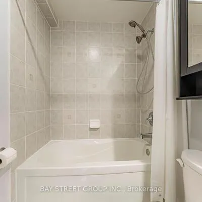 31,&nbsp;Olive, Willowdale East, Toronto
