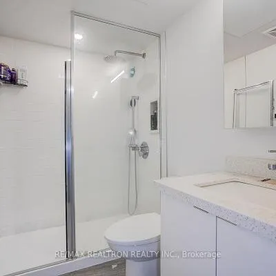 30,&nbsp;Tretti, Clanton Park, Toronto