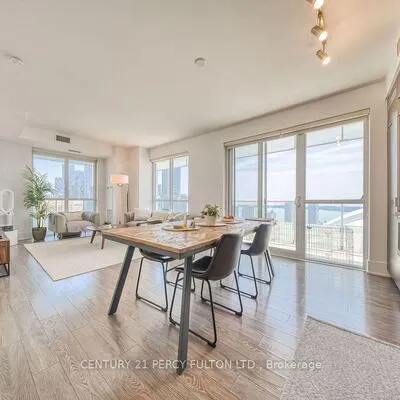 300,&nbsp;Front, Waterfront Communities C1, Toronto
