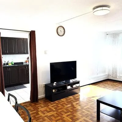 725,&nbsp;Don Mills, Flemingdon Park, Toronto