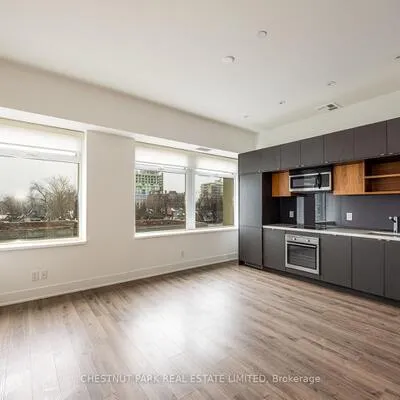 111,&nbsp;St Clair, Yonge-St. Clair, Toronto