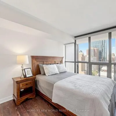 110,&nbsp;Charles, Church-Yonge Corridor, Toronto