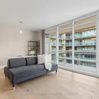 1,&nbsp;Bedford, Annex, Toronto