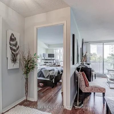 18,&nbsp;Pemberton, Newtonbrook East, Toronto