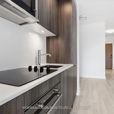 30,&nbsp;Inn On The Park, Banbury-Don Mills, Toronto