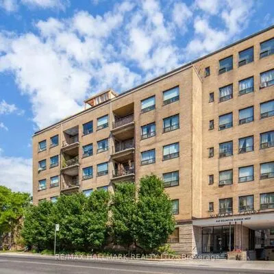 660,&nbsp;Eglinton, Forest Hill North, Toronto