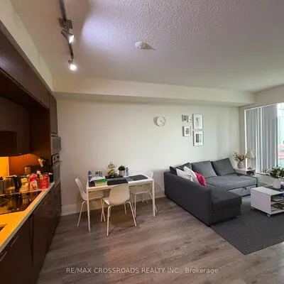 120,&nbsp;Harrison Garden, Willowdale East, Toronto