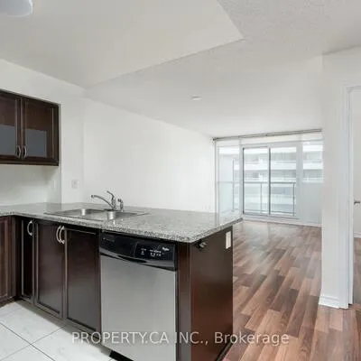 25,&nbsp;Lower Simcoe, Waterfront Communities C1, Toronto