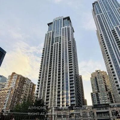761,&nbsp;bay, Bay Street Corridor, Toronto