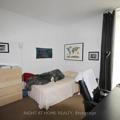 25,&nbsp;Capreol, Waterfront Communities C1, Toronto