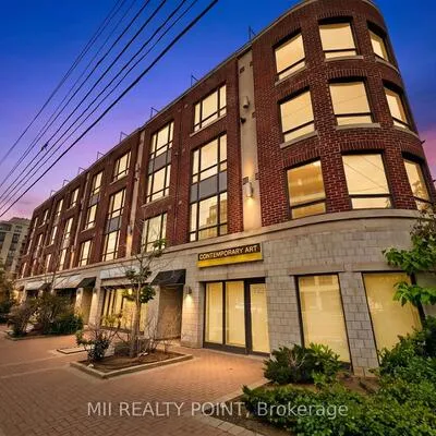2,&nbsp;Maxwell, Bathurst Manor, Toronto