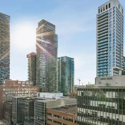 98,&nbsp;Lillian, Mount Pleasant West, Toronto