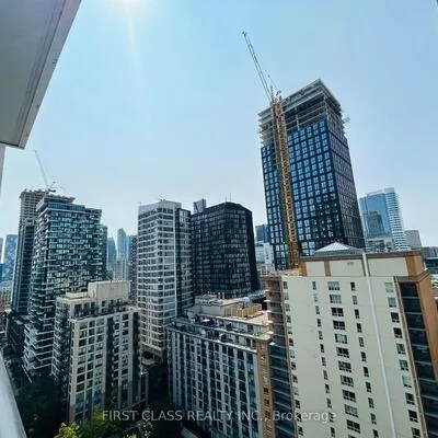 77,&nbsp;Mutual, Church-Yonge Corridor, Toronto
