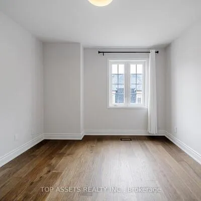 11,&nbsp;Everson, Willowdale East, Toronto