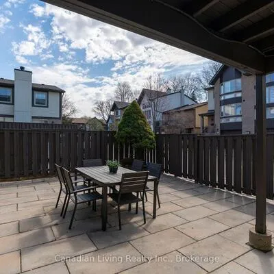55,&nbsp;English Ivyway, Bayview Woods-Steeles, Toronto