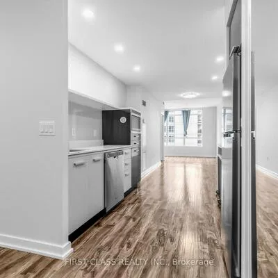 38,&nbsp;Dan Leckie, Waterfront Communities C1, Toronto