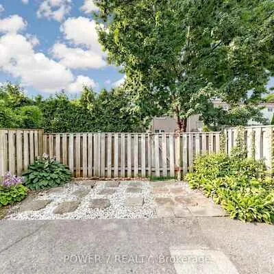 77,&nbsp;Rameau, Hillcrest Village, Toronto