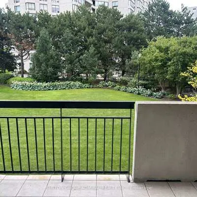 1201,&nbsp;Steeles, Westminster-Branson, Toronto