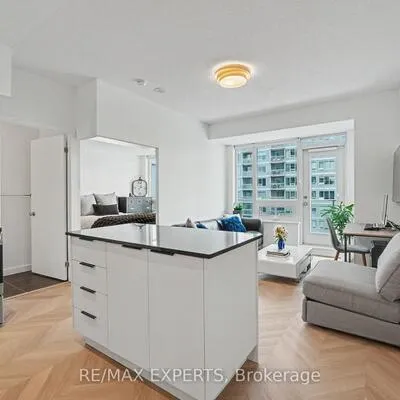 55,&nbsp;East Liberty, Niagara, Toronto