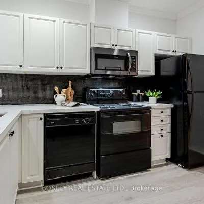 600,&nbsp;Eglinton, Mount Pleasant East, Toronto