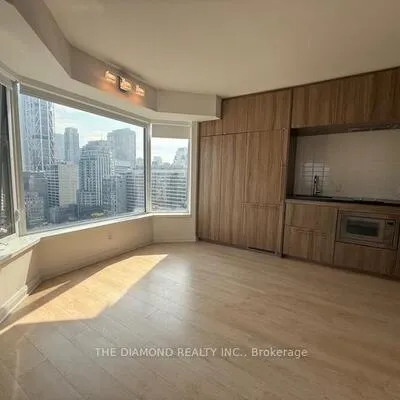 155,&nbsp;Yorkville, Annex, Toronto