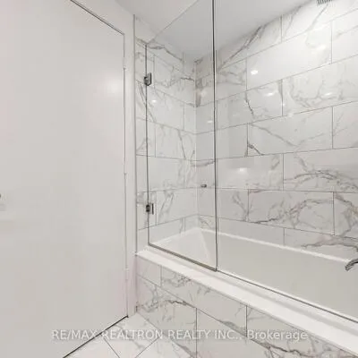 12,&nbsp;Bonnycastle, Waterfront Communities C8, Toronto