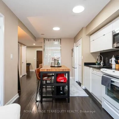 151,&nbsp;Dan Leckie, Waterfront Communities C1, Toronto