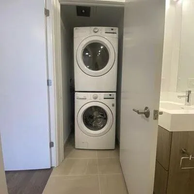 130,&nbsp;river, Regent Park, Toronto