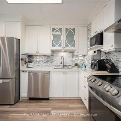 725,&nbsp;Don Mills, Flemingdon Park, Toronto