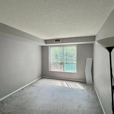 39,&nbsp;Pemberton, Newtonbrook East, Toronto