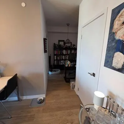 98,&nbsp;Lillian, Mount Pleasant West, Toronto