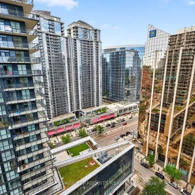 23,&nbsp;Hollywood, Willowdale East, Toronto