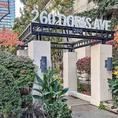 260,&nbsp;Doris, Willowdale East, Toronto
