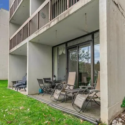 20,&nbsp;Fashion Roseway, Willowdale East, Toronto