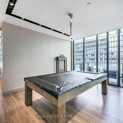 25,&nbsp;Richmond, Church-Yonge Corridor, Toronto