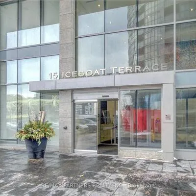 15,&nbsp;Iceboat, Waterfront Communities C1, Toronto