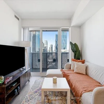 55,&nbsp;Cooper, Waterfront Communities C8, Toronto