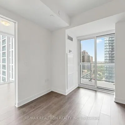195,&nbsp;Redpath, Mount Pleasant West, Toronto