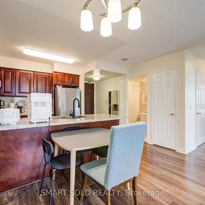 18,&nbsp;Parkview, Willowdale East, Toronto
