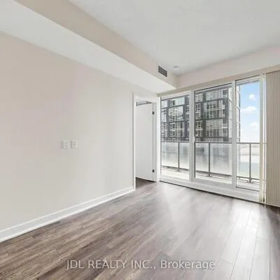 125,&nbsp;Blue Jays, Waterfront Communities C1, Toronto