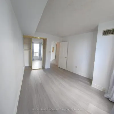 5,&nbsp;Concorde, Banbury-Don Mills, Toronto