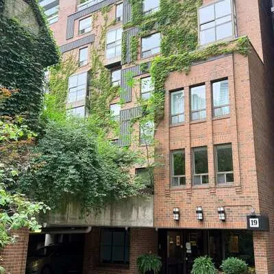 19,&nbsp;Dundonald, Church-Yonge Corridor, Toronto