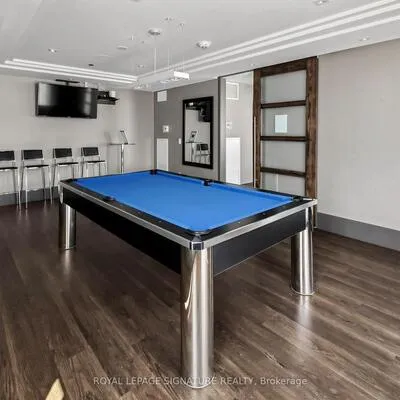 297,&nbsp;College, Kensington-Chinatown, Toronto