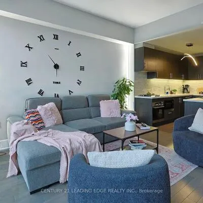 39,&nbsp;Queens, Waterfront Communities C8, Toronto